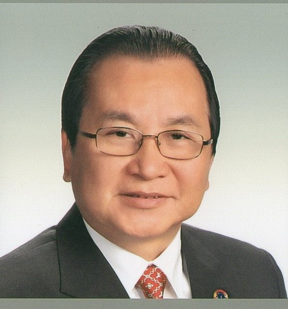 PARROS POON 潘振興